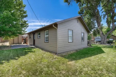654 NW 4th Street Redmond OR 97756