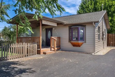 654 NW 4th Street Redmond OR 97756