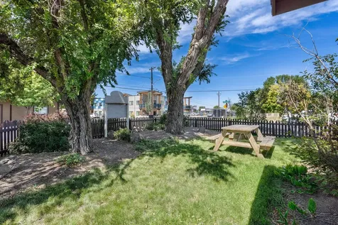 654 NW 4th Street Redmond OR 97756