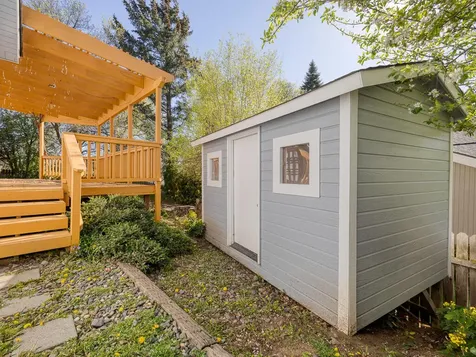 1990 Arlington Drive Klamath Falls OR 97601