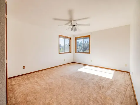 1990 Arlington Drive Klamath Falls OR 97601