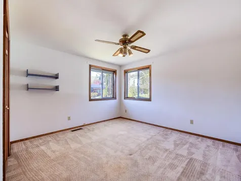 1990 Arlington Drive Klamath Falls OR 97601