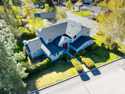 1990 Arlington Drive Klamath Falls OR 97601