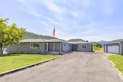 95 Champlin Lane Gold Hill OR 97525