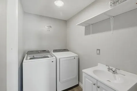 95 Champlin Lane Gold Hill OR 97525