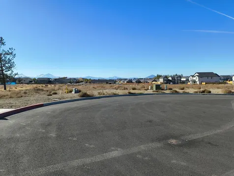 3251 NW 7th Street Redmond OR 97756