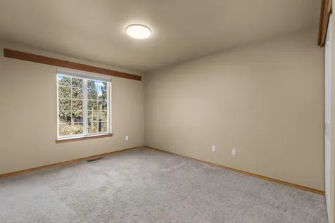 5800 NW 66th Lane Redmond OR 97756