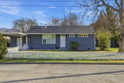 605 SW Greenwood Avenue Grants Pass OR 97526