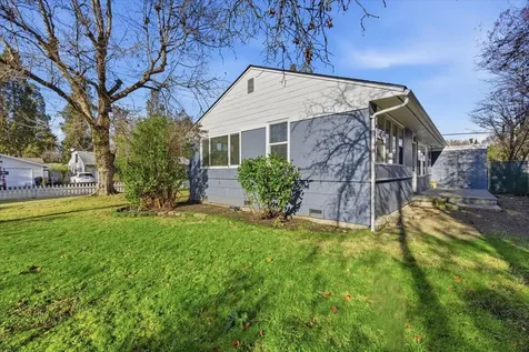 605 SW Greenwood Avenue Grants Pass OR 97526