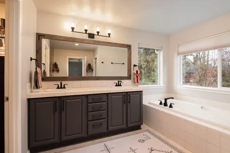 61055 Snowberry Place Bend OR 97702