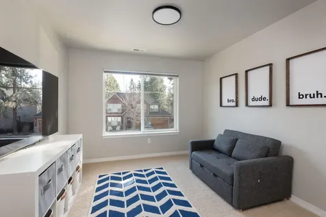 61055 Snowberry Place Bend OR 97702