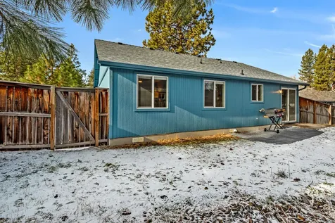 61016 Honkers Lane Bend OR 97702