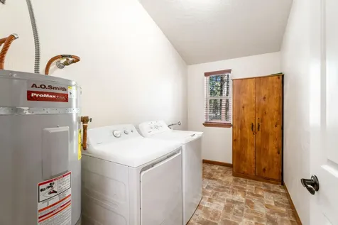 2706 Alacano Drive La Pine OR 97739