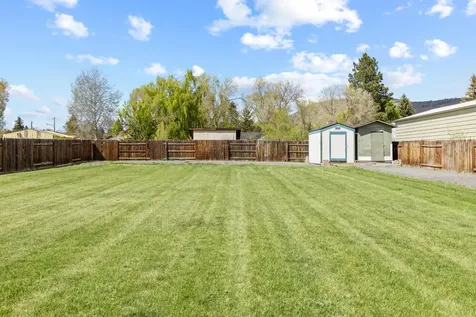 5511 Miller Avenue Klamath Falls OR 97603