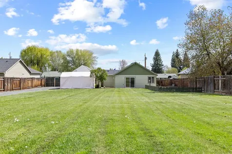 5511 Miller Avenue Klamath Falls OR 97603