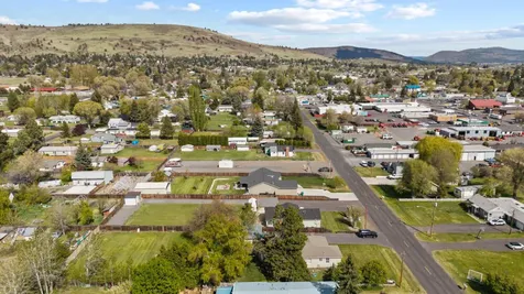 5511 Miller Avenue Klamath Falls OR 97603