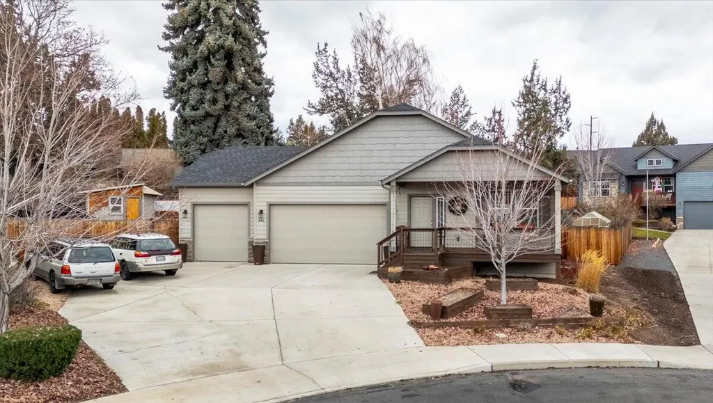 841 SW 23rd Court Redmond OR 97756