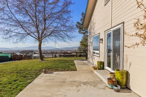 2207 Kimberly Drive Klamath Falls OR 97603