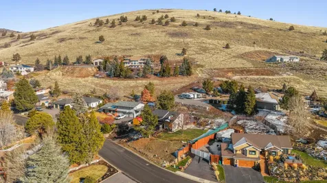 2207 Kimberly Drive Klamath Falls OR 97603