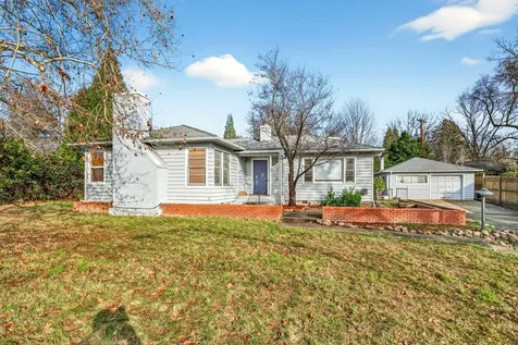 2137 E Jackson Street Medford OR 97504