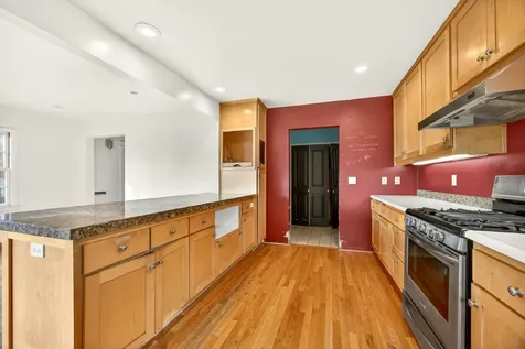 2137 E Jackson Street Medford OR 97504