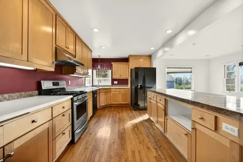2137 E Jackson Street Medford OR 97504