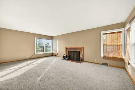 2137 E Jackson Street Medford OR 97504