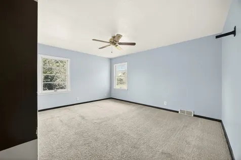 2137 E Jackson Street Medford OR 97504