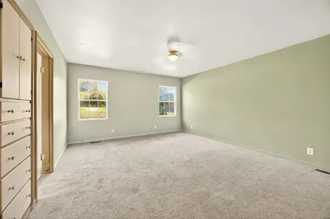 2137 E Jackson Street Medford OR 97504