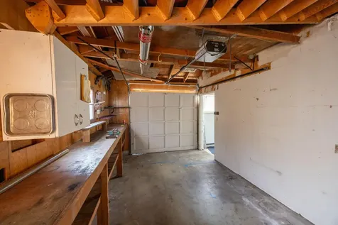 2137 E Jackson Street Medford OR 97504