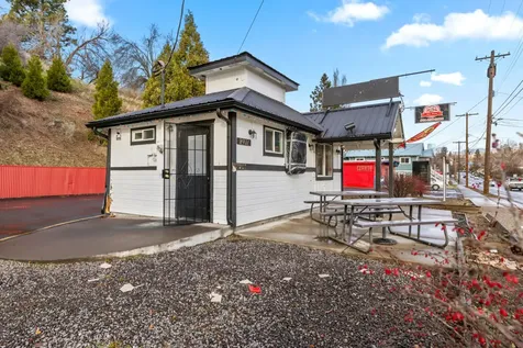 1414 Oregon Avenue Klamath Falls OR 97601