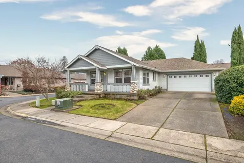 913 Schaefers Lane Grants Pass OR 97526