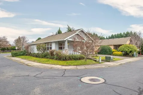 913 Schaefers Lane Grants Pass OR 97526