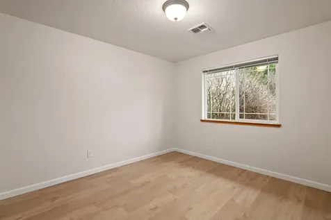 913 Schaefers Lane Grants Pass OR 97526