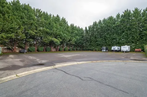 913 Schaefers Lane Grants Pass OR 97526