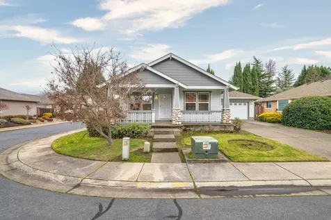 913 Schaefers Lane Grants Pass OR 97526