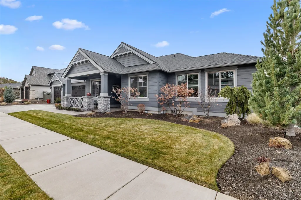 60873 SW Headwaters Loop Bend OR 97702
