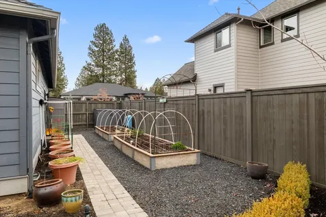 60873 SW Headwaters Loop Bend OR 97702