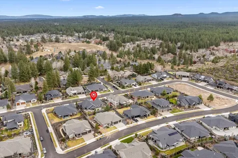 60873 SW Headwaters Loop Bend OR 97702