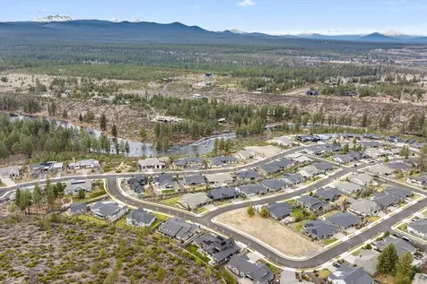 60873 SW Headwaters Loop Bend OR 97702