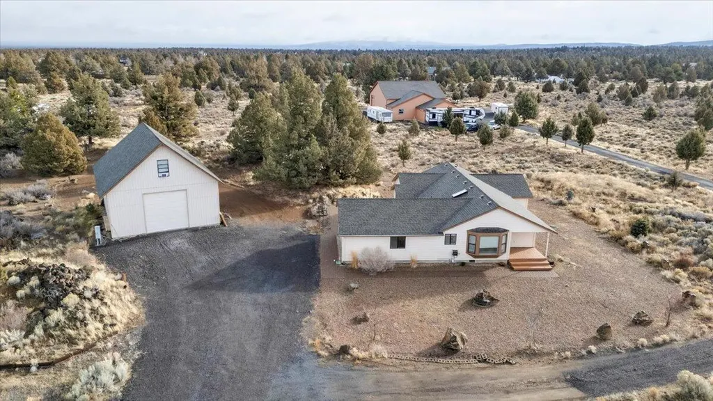 60990 Jennings Road Bend OR 97702