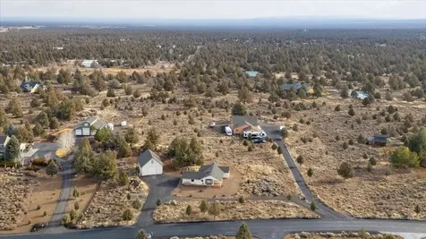 60990 Jennings Road Bend OR 97702