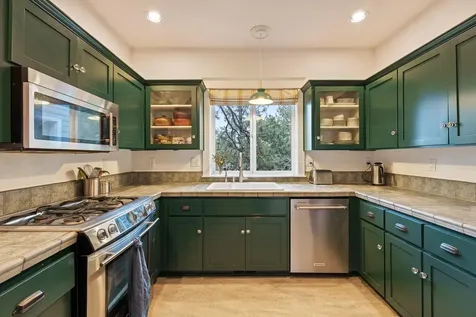 250 NW 17th Street Bend OR 97703