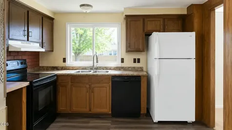 2404 -2406 Gettle Street Klamath Falls OR 97603