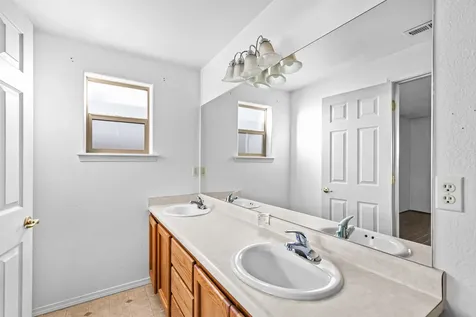 2324 Maple Park Drive Medford OR 97501
