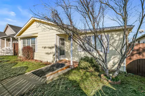 2324 Maple Park Drive Medford OR 97501