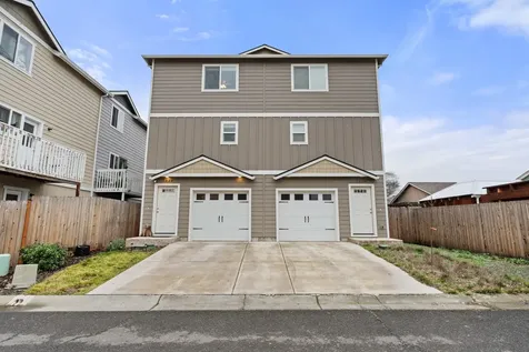 7834 Jacqueline Way White City OR 97503