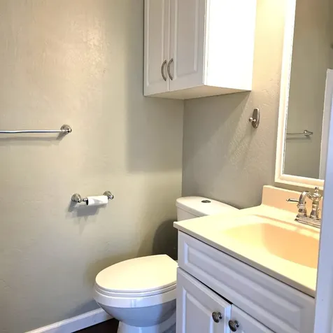939 S Valley View Road Ashland OR 97520