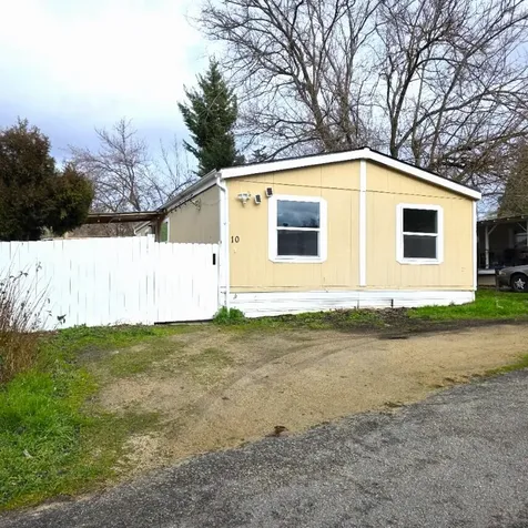939 S Valley View Road Ashland OR 97520