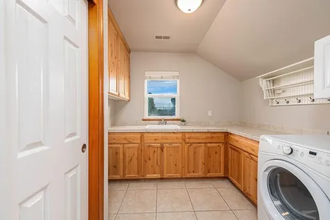 2424 SW Pumice Avenue Redmond OR 97756